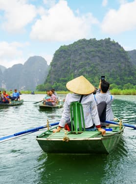 18620 ทัวร์เวียดนาม วัน 3 คืน 3 คืน 4 บิน VietJet Air