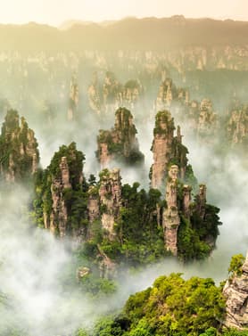 19723 ทัวร์จีน วัน 5 คืน หุบเขาอวตาร ล่องเรือชมเมืองโบราณเฟิ่งหวง 6 บิน QINGDAO AIRLINES
