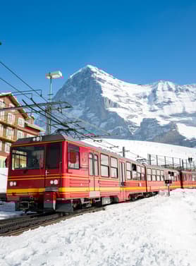 20455 ทัวร์ยุโรป วัน 6 คืน ปราสาททรายแดง ปราสาทไฮเดลเบิร์ก ยอดเขาจุงเฟรา รับประทานอาหารบนหอไอเฟล 9 บิน การบินไทย