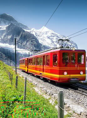 21075 ทัวร์ยุโรป วัน 6 คืน ZGFCO-2602SQ ปิซ่า เวนิส มิลาน จุงเฟรา พระราชวังแวร์ซายส์ 9 บิน Singapore Airlines