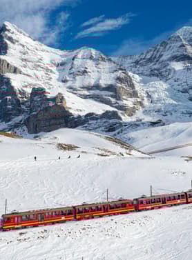 21505 ทัวร์ยุโรป วัน 6 คืน IEK140 ยอดเขาจุงเฟรา สะพานไม้ชาเปล ประตูชัยฝรั่งเศส 9 บิน Emirates Airline