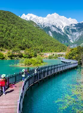 21514 ทัวร์จีน วัน 5 คืน CDR284 หุบเขาสีน้ำเงิน เมืองโบราณต้าหลี่ แชงกรีล่า ช่องแคบเสือกระโจน วัดลามะ สระมังกรดำ 6 บิน Ruili Airlines