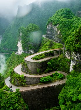 21896 ทัวร์จีน วัน 4 คืน CSLDYG4 ตึกมหัศจรรย์ 72 ชั้น ภูเขาเจ็ดดาว ทะเลสาบแห่งความรัก ถนนคนเดินซีปู้เจีย 5 บิน Thai Lion Air