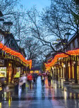 22023 ทัวร์จีน วัน 3 คืน ZGPVG-2605MU เมืองโบราณจูเจียเจี่ย ดิสนีย์แลนด์ หาดไว่ทาน ย่านซินเทียนตี้ 6 บิน China Eastern Airlines