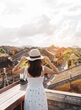 22155 ทัวร์เวียดนาม วัน 3 คืน CVZD18 บาน่าฮิลล์ ล่องเรือกระด้ง สะพานมือสีทอง หมู่บ้านฮอยอัน 4 บิน VietJet Air