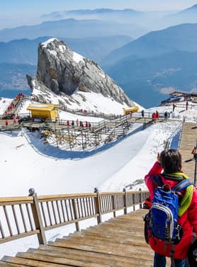 22247 ทัวร์จีน วัน 5 คืน T2G-KMG15KY เมืองโบราณแชงกรีล่า ภูเขาหิมะมังกรหยก หุบเขาพระจันทร์สีน้ำเงิน สระมังกรดำ 6 บิน Kunming Airlines