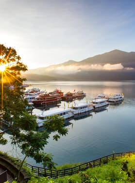 22389 ทัวร์ไต้หวัน วัน 3 คืน ZGTPE-2611VZ ล่องเรือสุริยันจันทรา ชมสวนดอกไม้จงเช่อ อุทยานเหย่หลิว หมู่บ้านโบราณจิ่วเฟิ่น ช้อปปิ้งซีเหมินติง 5 บิน VietJet Air