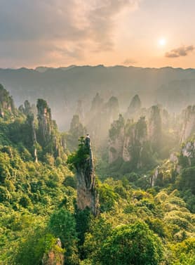 23046 ทัวร์จีน วัน 3 คืน CSXSL0326 พิพิธภัณฑ์ภาพเขียนหินทรายจวินเชิง ยอดเขาเทียนเหมินซาน เมืองโบราณฝูหรงเจิ้น 4 บิน Thai Lion Air