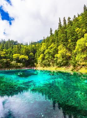 23135 ทัวร์จีน วัน 5 คืน 2UTFU-MU001 อุทยานแห่งชาติจิ่วจ้ายโกว อุทยานหวงหลง ถนนไท่กู่หลี่ ถนนโบราณซอยกว้างซอยแคบ 6 บิน China Eastern Airlines