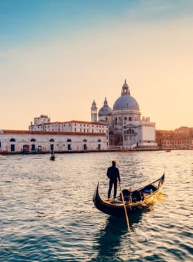 23138 ทัวร์อิตาลี วัน 5 คืน GO3FCO-EK019 มหาวิหารเซนท์ปีเตอร์ หมู่บ้านริโอแมกจิโอเร่ ทะเลสาบเบรียส 8 บิน Emirates Airline