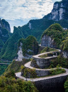 23183 ทัวร์จีน วัน 4 คืน ZGYIH-26079H จางเจียเจี้ย ฝูหรงเจิ้น เทียนเหมินซาน ประตูสวรรค์ 5 บิน Air Changan