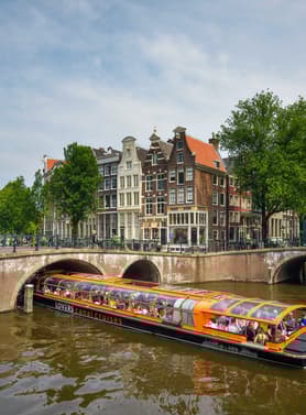 23199 ทัวร์ยุโรป วัน 6 คืน GO3CDG-EK058 ชองป์เอลิเซ่ พิพิธภัณฑ์ลูฟท์ ล่องเรือหลังคากระจก 9 บิน Emirates Airline