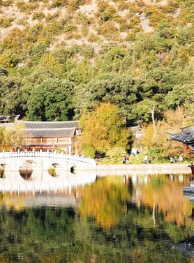 23202 ทัวร์จีน วัน 4 คืน WDKMG006 ภูเขาหิมะมังกรหยก ทะเลสาบเตียนฉือ เมืองโบราณต้าเหยียน 5 บิน Kunming Airlines