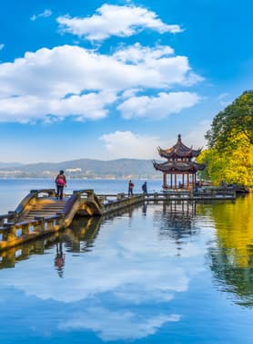 23805 ทัวร์จีน วัน 4 คืน TGN-GJHGH02 วัดพระหยกขาว ตลาดเฉิงหวงเมี่ยว ชมทะเลสาบซีหู ล่องเรือคลองมรดกโลก 5 บิน Loong air