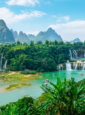 24013 ทัวร์จีน วัน 5 คืน 2UNNG-9C004 หมู่บ้านแม้ว ถ้ำน้ำแข็งหลงกง เมืองโบราณชิงหยวน 6 บิน Spring Airlines