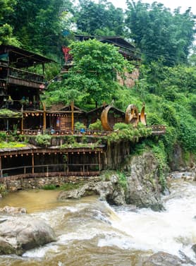 28150 ทัวร์เวียดนาม วัน 3 คืน สพานแสงอาทิตย์ หมู่บ้านกั๊ตกั๊ต ยอดเขาฟาซิปัน 4 บิน Thai AirAsia