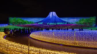 พาไปชม “Nabana No Sato Winter Light Illumination” งานประดับไฟยิ่งใหญ่ระดับโลก!