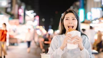 เที่ยวไต้หวัน รวม 10 ของกินสตรีทฟู้ด ตลาดกลางคืนในไทเป