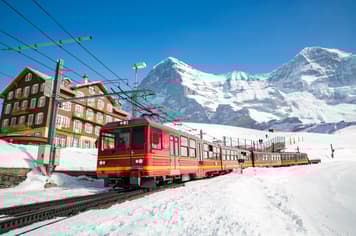 20455 ทัวร์ยุโรป วัน 6 คืน ปราสาททรายแดง ปราสาทไฮเดลเบิร์ก ยอดเขาจุงเฟรา รับประทานอาหารบนหอไอเฟล 9 บิน การบินไทย