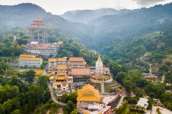 21066 ทัวร์มาเลเซีย วัน 2 คืน วัดเจ้าแม่กวนอิม หมู่บ้านชาวประมง คฤหาสน์ตระกูลคู ปีนังฮิลล์ 3 บิน Thai Lion Air