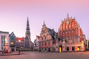 21315 ทัวร์ยุโรป วัน 4 คืน ZGTLL-2601TK  โบสถ์อเล็กซานเดอร์ จัตุรัสทาวน์ฮออล์ พระราชวังทูมเปีย โบสถ์เซนต์แมรี่ 7 บิน Turkish Airlines