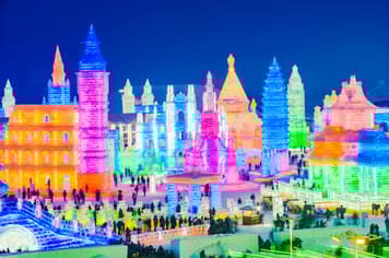 21629 ทัวร์จีน วัน 3 คืน HRB13 เทศกาลแกะสลักน้ำแข็งฮาร์บิ้น หมู่บ้านหิมะ ถนนคนเดินหมู่บ้านหิมะ ถนนจงยาง 6 บิน VietJet Air