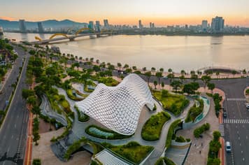 21747 ทัวร์เวียดนาม วัน 3 คืน PV-WONDER-VN สะพานมังกร APEC PARK เมืองโบราณฮอยอัน หมู่บ้านกั๊มทาน 4 บิน Vietnam Airlines