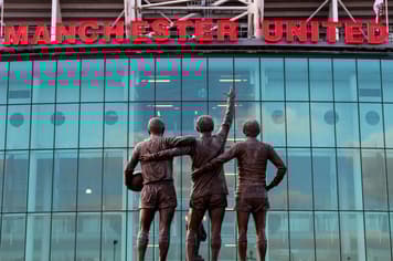 21761 ทัวร์ยุโรป วัน 6 คืน GO3GLA-EK003 มหาวิหารเมืองกลาสโกว์ จัตุรัสจอร์จ เอดินบะระ นิวคาสเซิล 9 บิน Emirates Airline