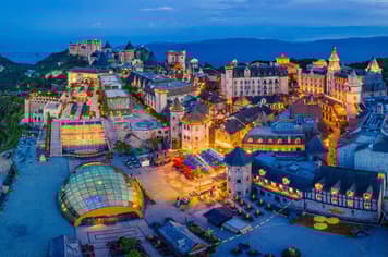 21860 ทัวร์เวียดนาม วัน 3 คืน UI_ASIA001 หมู่บ้านกั๊มทาน ล่องเรือกระด้ง สะพานญี่ปุ่น สวนสนุกแฟนตาซีพาร์ค 4 บิน Emirates Airline