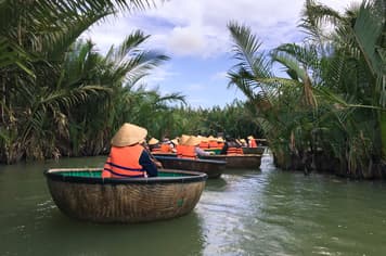 21964 ทัวร์เวียดนาม วัน 3 คืน 2UDAD-EK002 บานาฮิลล์ Fantasy Park หมู่บ้านกั๊มทาน เมืองโบราณฮอยอัน 4 บิน Emirates Airline