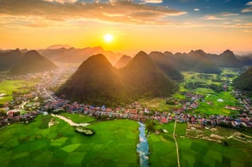 22021 ทัวร์เวียดนาม วัน 3 คืน  4 บิน VietJet Air