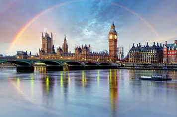 22177 ทัวร์ยุโรป วัน 4 คืน BEK152 สโตนเฮนจ์ พระราชวังบักกิงแฮม สแตรตเฟิร์ดอะพอนเอวอน โรงอาบน้ำโรมันโบราณ 7 บิน Emirates Airline