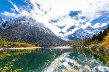 22266 ทัวร์จีน วัน 4 คืน อุทยานปี้เผิงโกว อุทยานวาวู่ซาน ถนนคนเดินชุนชีลู่ แลนด์มาร์กแพนด้าปีนตึก 5 บิน VietJet Air