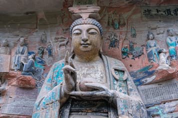 22604 ทัวร์จีน วัน 5 คืน SPHZ-CQ12 อุทยานหลุมฟ้า ภูเขานางฟ้า รถไฟทะลุตึก ผาหิแกะสลักต้าจู๋ 6 บิน Thai Lion Air