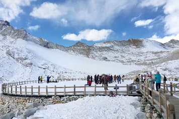 22795 ทัวร์จีน วัน 4 คืน CVZ296 ภูเขาสี่ดรุณี หุบเขาซวงเฉียวโกว อุทยานปี้ผิงโกว ถนนไท่กู่หลี่ 5 บิน VietJet Air