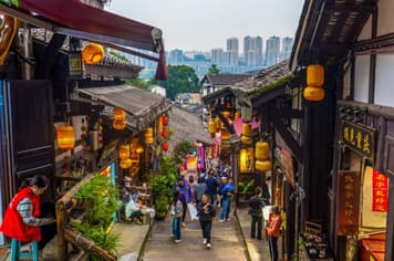 22988 ทัวร์จีน วัน 5 คืน SHSLTFUCKG1 พระพุทธรูปแกะสลักหินต้าจู๋ หมู่บ้านโบราณฉือชี่โข่ว อุทยานหลุมฟ้าสะพานสวรรค์ 6 บิน Thai Lion Air