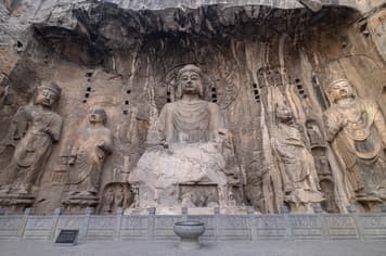 23227 ทัวร์จีน วัน 4 คืน WDXIY006 ถ้ำผาหลงเหมิน วัดเส้าหลิน สุสานจิ๋นซี เทศดาลดอกโบตั๋น 5 บิน Shenzhen Airlines