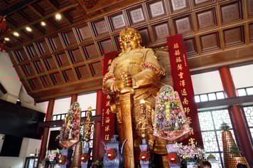 23235 ทัวร์ฮ่องกง วัน 4 คืน MYCAN3-EK กวางเจาเทรดแฟร์ วัดเจ้าแม่กวนอิมฮ่องฮำ วัดหวังต้าเซียน วัดแชกงหหมิว 5 บิน Emirates Airline