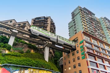 23347 ทัวร์จีน วัน 3 คืน TF-CKGCZ05 ปราสาทฮวาเซิงหยวน อุทยานหลุมฟ้า สามสะพานสวรรค์  รถไฟทะลุตึก 5 บิน China Southern Airlines