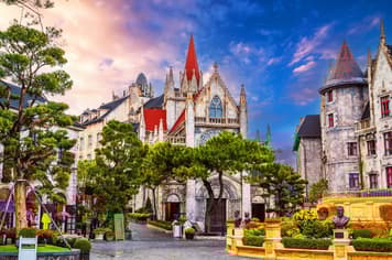 23361 ทัวร์เวียดนาม วัน 3 คืน 62743 นั่งกระเช้าไฟฟ้าบานาฮิลล์ ล่องเรือกระด้ง หมู่บ้านแกะสลักหินอ่อน ไหว้พระวัดหลิงอึ๋ง 4 บิน Emirates Airline