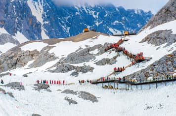 23733 ทัวร์จีน วัน 5 คืน ZGKMG-2621KY วัดซงจ้านหลิน  อุทยานย่าติง จุดชมวิวทะเลสาบน่าผ้าไห่ 6 บิน Kunming Airlines