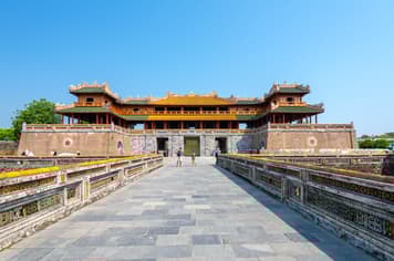 23888 ทัวร์เวียดนาม วัน 3 คืน VFD688 เที่ยวบานาฮิลล์ นั่งเรือกระด้ง นั่งสามล้อชมเมืองเว้ 4 บิน Thai AirAsia