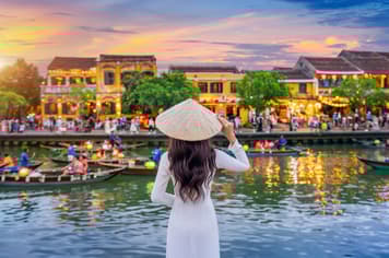 24087 ทัวร์เวียดนาม วัน 3 คืน ZGDAD-2605EK  ล่องเรือกระด้ง เมืองโบราณฮอยอัน พักบานาฮิลล์หนึ่ง 4 บิน Emirates Airline