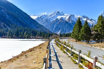 24151 ทัวร์จีน วัน 4 คืน GO1CNXTFU-EU025 อุทยานสวรรค์ธารน้ำแข็ง เมืองโบราณลั่วไต้ สะพานไม้สะพานหนานเฉียว 5 บิน เฉิงตู แอร์ไลน์