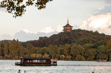 24208 ทัวร์undefined วัน 5 คืน SPHZ-CN26  หมู่บ้านโบราณฝอถัง ล่องเรือทะเลสาบซิงซานหู ภูเขาหลิงซาน 6 บิน Thai Lion Air