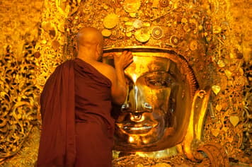 25965 ทัวร์พม่า วัน 3 คืน หยุดวันปิยะถือโอกาสไปไหว้พระ วัดติโลมินโล วัดกุโสดอ พระราชวังมัณฑะเลย์ 4 บิน Myanmar Airways International