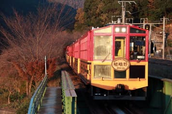 25994 ทัวร์ญี่ปุ่น วัน 4 คืน นั่งรถไฟชมวิวเขาคุโรเบอะ หมู่บ้านชิราคาวาโกะ ย่านซาคาเอะ 6 บิน ไทยแอร์เอเชียเอกซ์