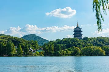 26080 ทัวร์จีน วัน 4 คืน ล่องเรือทะเลสาบซีหู ย่านซินเทียนตี้ อิสระเที่ยว 1 วัน 6 บิน ไทยเวียตเจ็ท