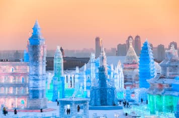 26201 ทัวร์จีน วัน 5 คืน ลานสกียาบูลี่ กิจกรรมภายในหมู่บ้านหิมะ จัตุรัสโบสถ์เซนต์โซเฟีย เทศกาลแกะสลักน้ำแข็ง 6 บิน ไทยแอร์เอเชียเอกซ์