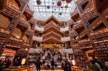 26213 ทัวร์เกาหลี วัน 3 คืน Starfield Library สวนสนุกล็อตเต้เวิลด์ ตลาดฮงแด พระราชวังถ็อกซูกุง 5 บิน Eastar Jet